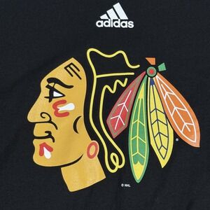 Chicago Blackhawks Shirt Mens Medium Black NHL Hockey Adidas Go To Tee T-Shirt